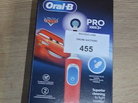 2 elektrische tandenborstels braun oral b pro kids 3+ disney cars (b435) - afbeelding 3 van  5