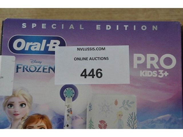 2 elektrische tandenborstels braun oral b pro kids 3+ special edition frozen and spiderman (b435) - afbeelding 2 van  6