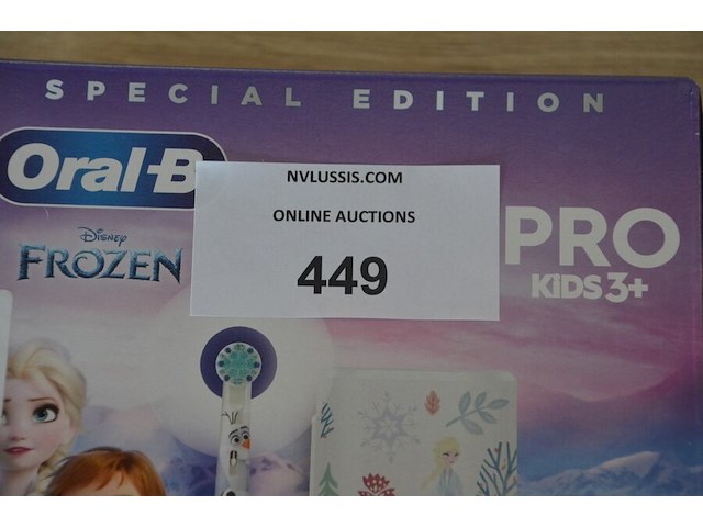 2 elektrische tandenborstels braun oral b pro kids 3+ special edition frozen and spiderman (b435) - afbeelding 2 van  4