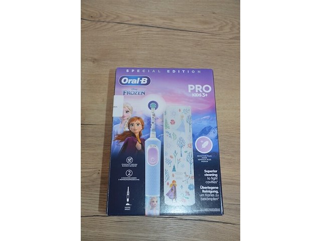 2 elektrische tandenborstels braun oral b pro kids 3+ special edition frozen and spiderman (b435) - afbeelding 3 van  4