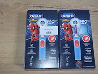 2 elektrische tandenborstels braun oral b pro kids 3+ spider man (b435) - afbeelding 1 van  4