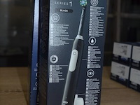 2 elektrische tandenborstels braun oral b pro series 1 black (b435) - afbeelding 3 van  3