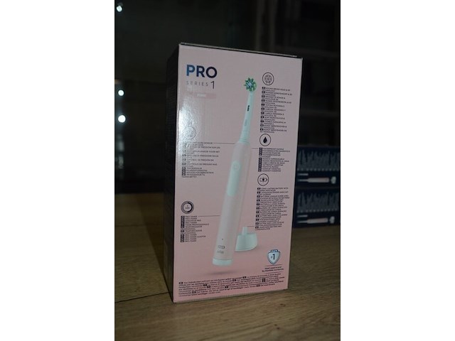 2 elektrische tandenborstels braun oral b pro series 1 pink (b435) - afbeelding 5 van  5