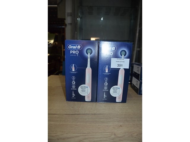 2 elektrische tandenborstels braun oral b pro series 1 pink (b435) - afbeelding 1 van  5