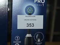 2 elektrische tandenborstels braun oral b pro series 1 pink en black (b435) - afbeelding 2 van  4