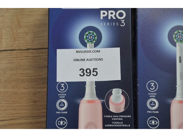 2 elektrische tandenborstels braun oral b pro series 3 rose pink (b435) - afbeelding 2 van  4