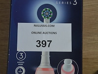 2 elektrische tandenborstels braun oral b pro series 3 rose pink (b435) - afbeelding 2 van  4