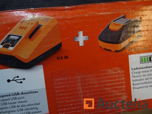 2 fein-accu's en een oplader - afbeelding 7 van  10