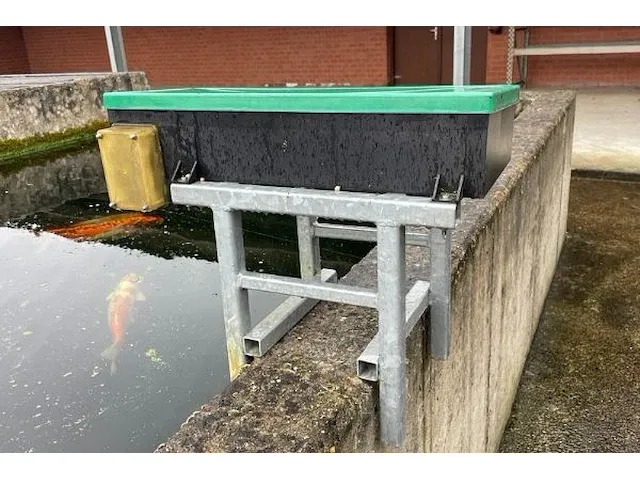 2 fiad voederautomaten met loopband voor vissen - afbeelding 3 van  3