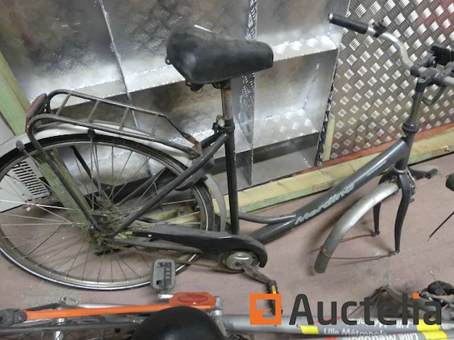 2 fietsen (zonder voorwiel), step - afbeelding 2 van  13