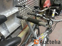 2 fietsen (zonder voorwiel), step - afbeelding 8 van  13