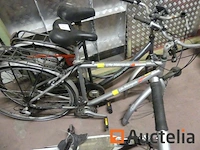 2 fietsen (zonder voorwiel), step - afbeelding 9 van  13