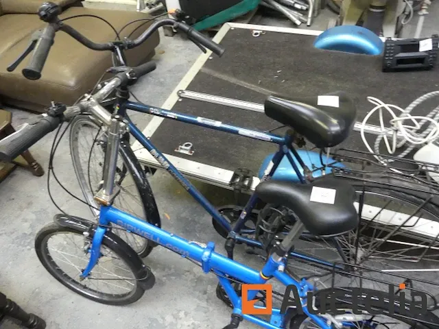 2 fietsen - afbeelding 1 van  3