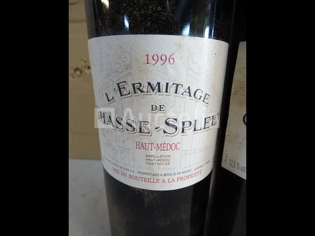 2 flesjes haut-médoc l'ermitage de chasse-spleen 1996 - afbeelding 2 van  3