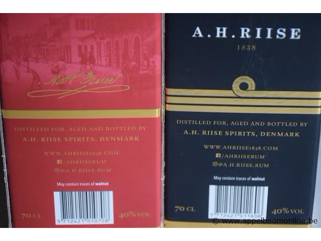 2 flessen à 70cl rum a.h. riise 40% - afbeelding 2 van  2