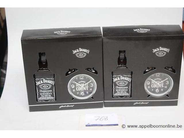 2 flessen à 70cl whisky jack daniels in gzschenkverpakking - afbeelding 1 van  2