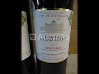 2 flessen bordeaux château grand champ 2011 - afbeelding 3 van  4