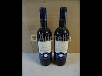 2 flessen bordeaux supérieur château julian 2010 - afbeelding 1 van  3