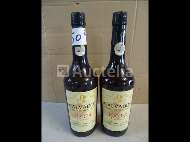 2 flessen calvados marquis de montdidier - afbeelding 1 van  5