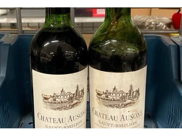 2 flessen château ausone 1966 - afbeelding 2 van  2