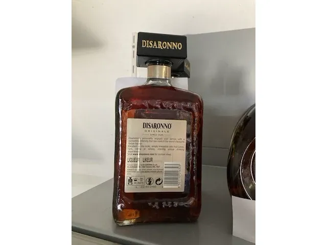2 flessen disaronno - afbeelding 2 van  2