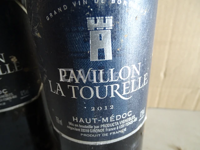 2 flessen haut-médoc pavillon les tourelles 2012 - afbeelding 2 van  4