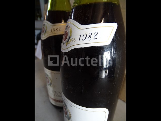 2 flessen mercurey clos van château d'estroyes 1982 - afbeelding 2 van  3