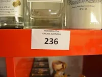 2 flessen white gin macaronesian 70cl, 3 flessen gin fg20-3 70cl, 4 flessen dry gin brokers 70cl (657,658,659) - afbeelding 2 van  5