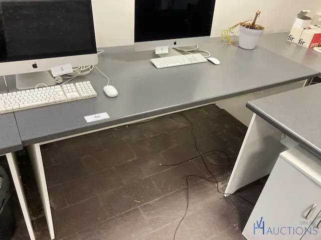 2 formica bureaus - afbeelding 3 van  5