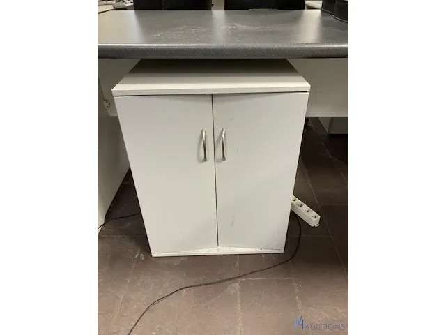 2 formica bureaus - afbeelding 4 van  5