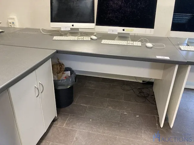 2 formica bureaus - afbeelding 3 van  4