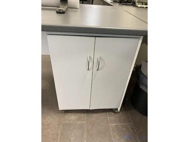 2 formica bureaus - afbeelding 4 van  4