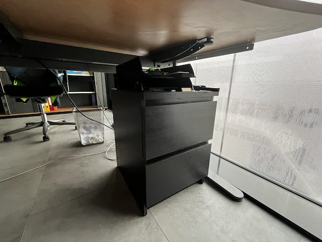2 formica houten bureautafels vario - afbeelding 7 van  10
