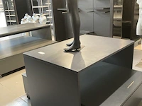 2 formica winkelopstellingen - afbeelding 1 van  4