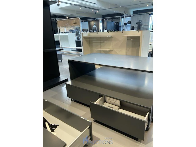 2 formica winkelopstellingen - afbeelding 4 van  4