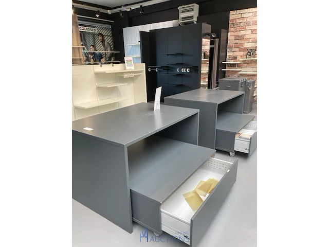 2 formica winkelopstellingen - afbeelding 1 van  3