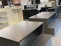 2 formica winkelopstellingen - afbeelding 2 van  3