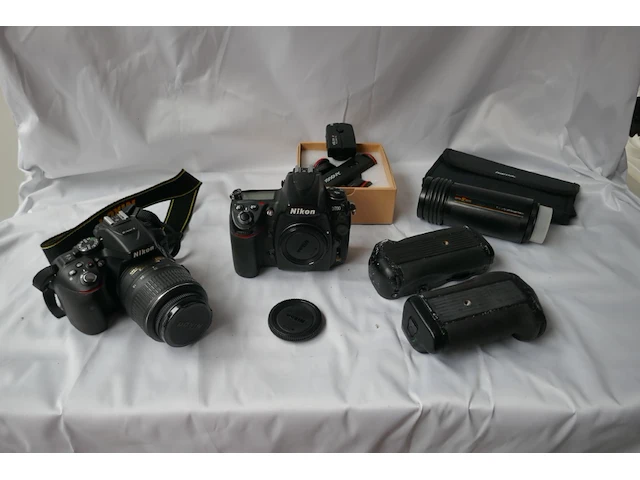 2 fototoestellen nikon - afbeelding 4 van  10