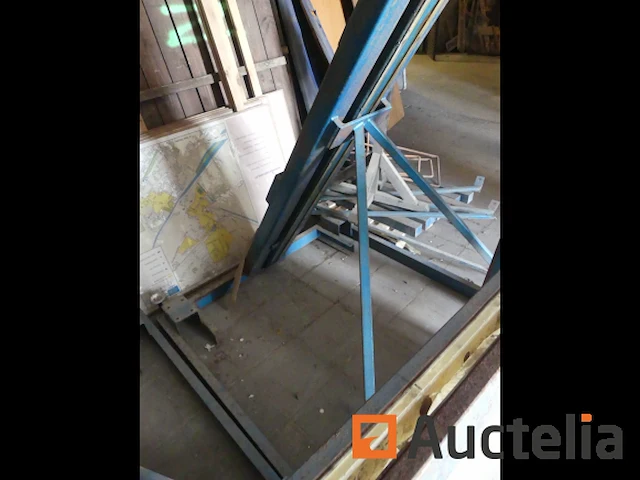 2 frames voor basketbalring - afbeelding 9 van  9