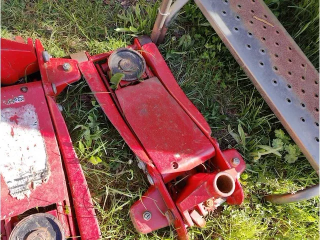 2 garagekrikken capaciteit 2500kg - afbeelding 5 van  5