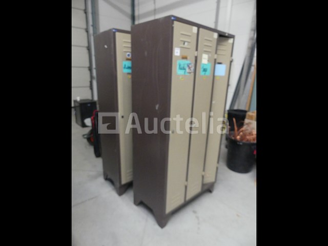 2 garderobekasten met 3 deuren - afbeelding 2 van  5