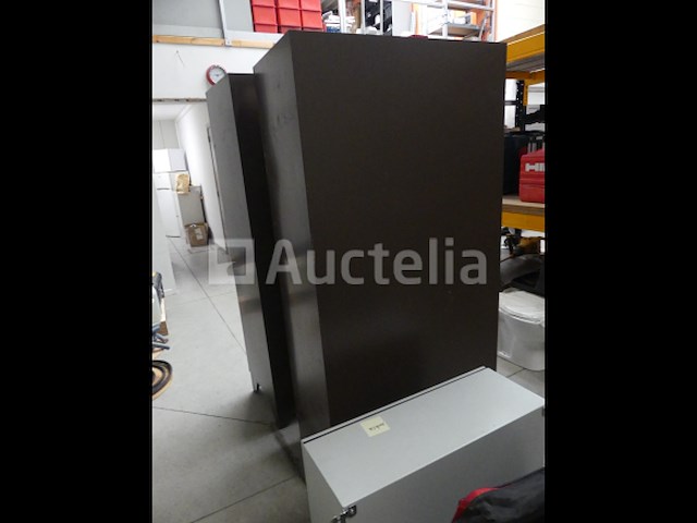 2 garderobekasten met 3 deuren - afbeelding 3 van  5