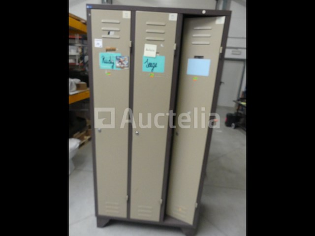 2 garderobekasten met 3 deuren - afbeelding 5 van  5