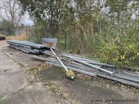 2 gedemonteerde loodsen afm plm 27mx7m en 6,5x8,7m - afbeelding 1 van  4