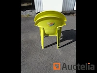 2 gele ice tea pvc stoelen - afbeelding 5 van  5