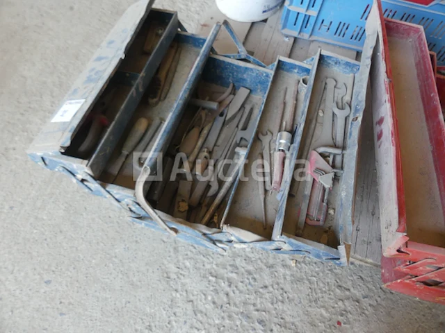 2 gereedschapskisten met inhoud - afbeelding 5 van  9