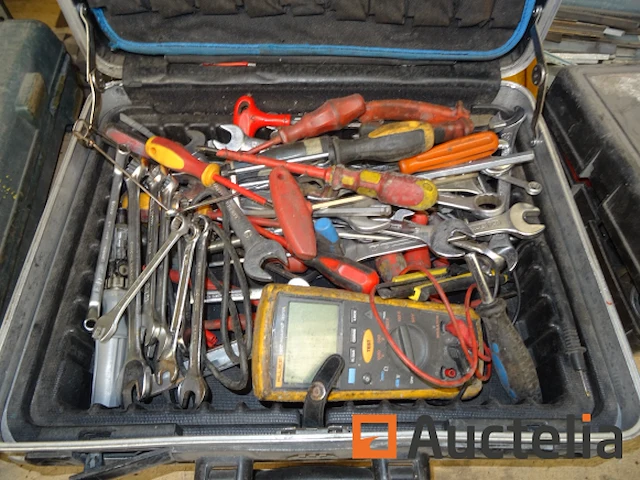 2 gereedschapskoffers met gereedschap - afbeelding 3 van  5
