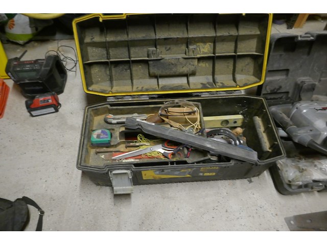 2 gereedschapskoffers met inhoud - afbeelding 1 van  3