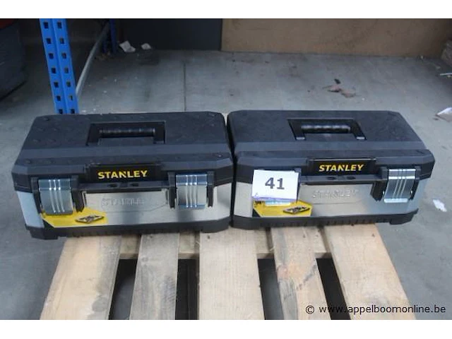 2 gereedschapskoffers stanley - afbeelding 1 van  2