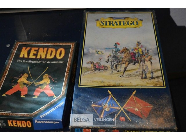 2 gezelschapspelletjes - afbeelding 1 van  3